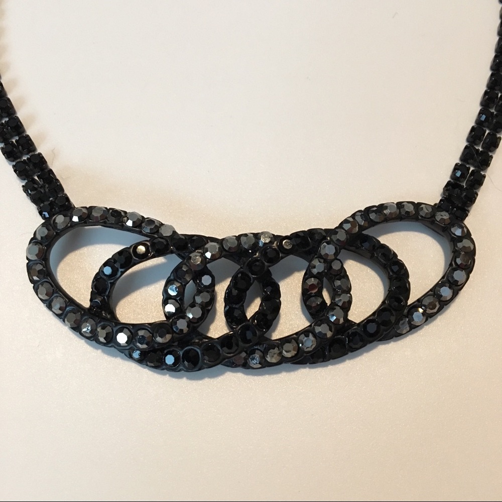 SALE‼️ Chico’s Black/Dark Gray Rhinestone Necklace - Picture 2 of 5